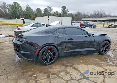 2021 Chevrolet Camaro Ls z USA, uszkodzony, nr VIN 1G1FB1RS9M0102829
